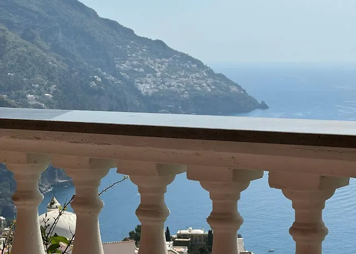Ambra Positano