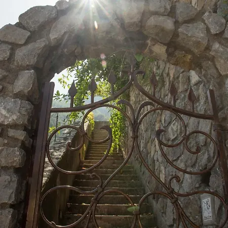 Ambra Daire Positano